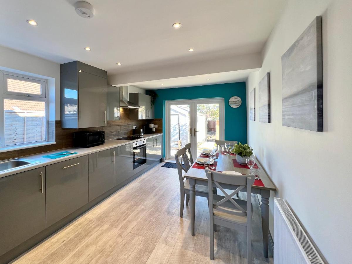 Curzon House One - Great For Contractors Or Family Holidays Клиторпс Экстерьер фото